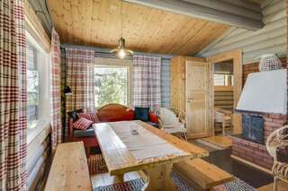 Дома для отпуска Hyvölän Mökit Эхтяри Two-Bedroom Cottage Hyvölä-1